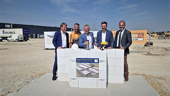 _final_Foto_Grundsteinlegung.jpg
